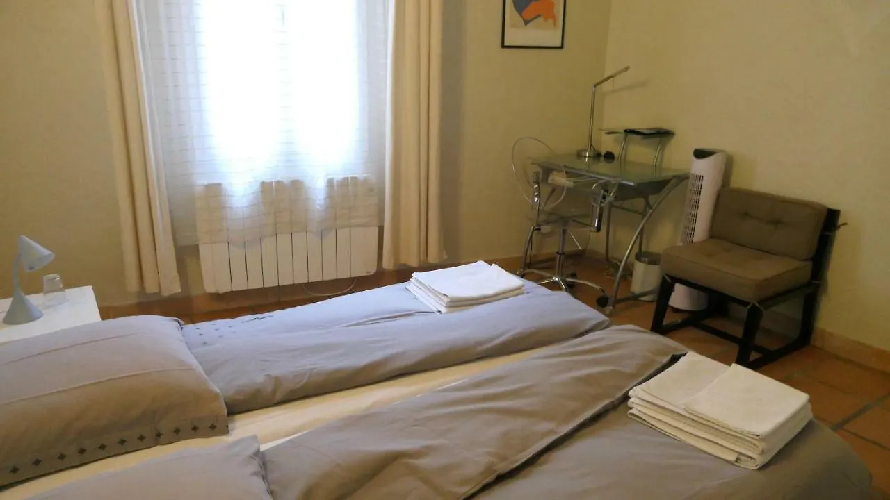 Historical Center Apartment Avignon 0*,  France